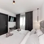 Visa Vila *
