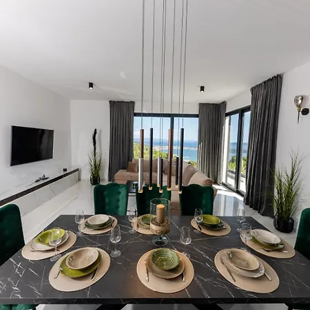 Vista Adriatica Villa *