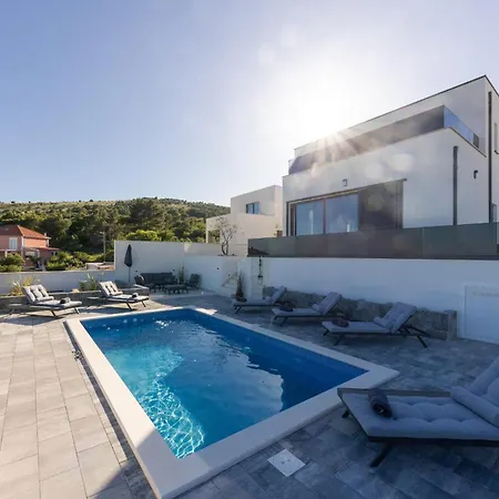 Vista Adriatica Villa *