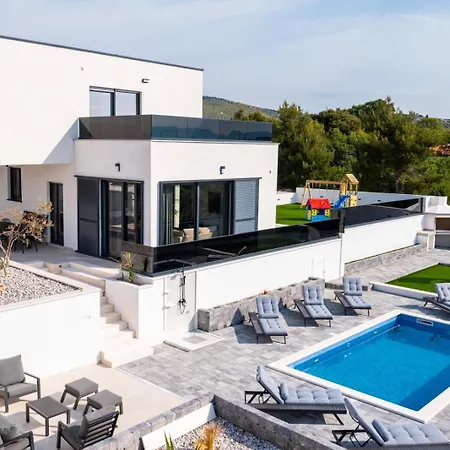 Vista Adriatica Villa *